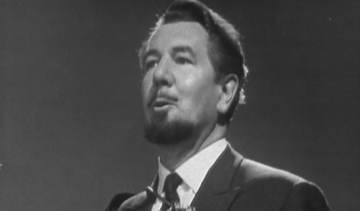 Five poetic responses to war, from Michael Redgrave's reading of Henry V to a musical rendition of a 1950s folk classic.