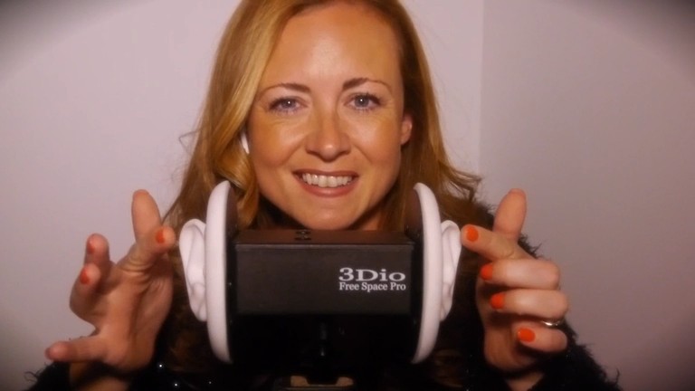 A sleep-inducing ASMR video of ‘ear’ massage and brushing, utilising the 3Dio binaural microphone.