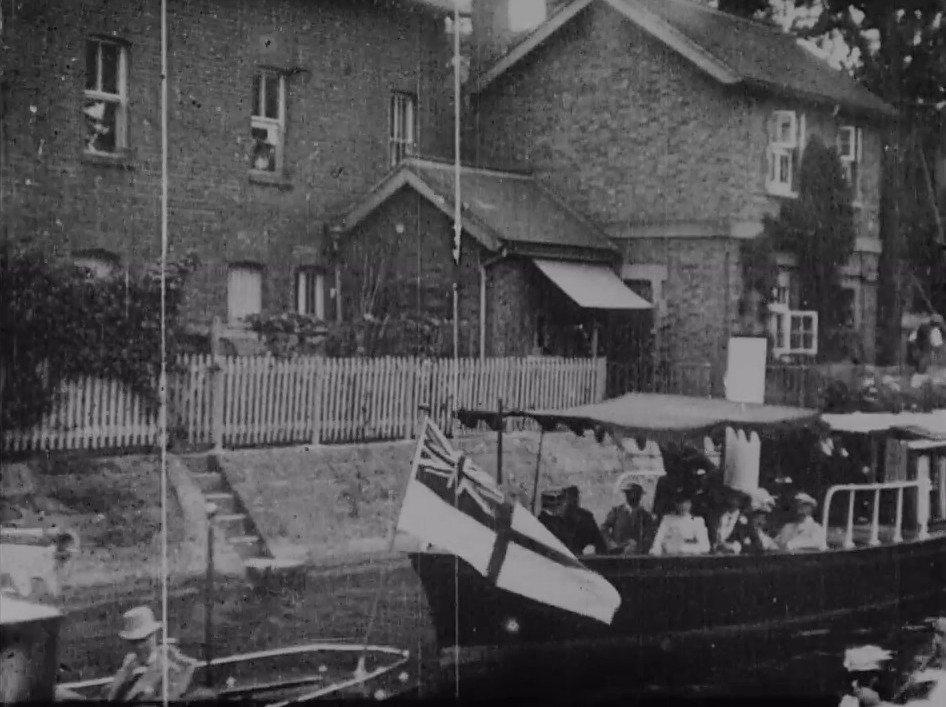 Victorians messing about on the river