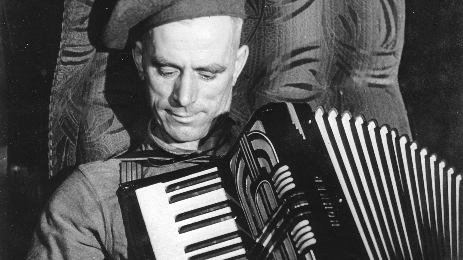 Humphrey Jennings and Stewart McAllister's masterly collage of the various people and classes of Britain - at home and at work, at war and at peace - is one of the great films of war-time Britain.