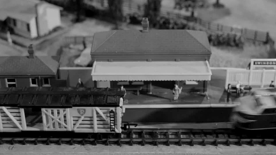 Tri-ang model railways are a lure for children and big kids, but Kit Kat gets the grown-ups' attention