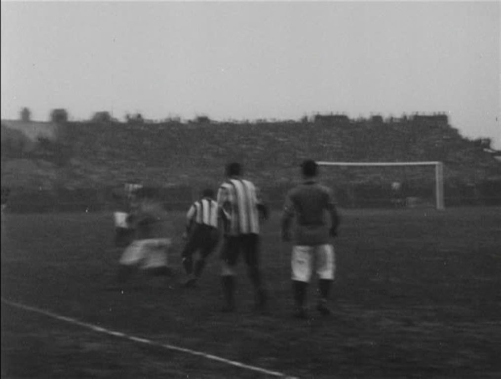A resounding win for Sunderland in the FA Cup, urged on by an enthusiastic band.