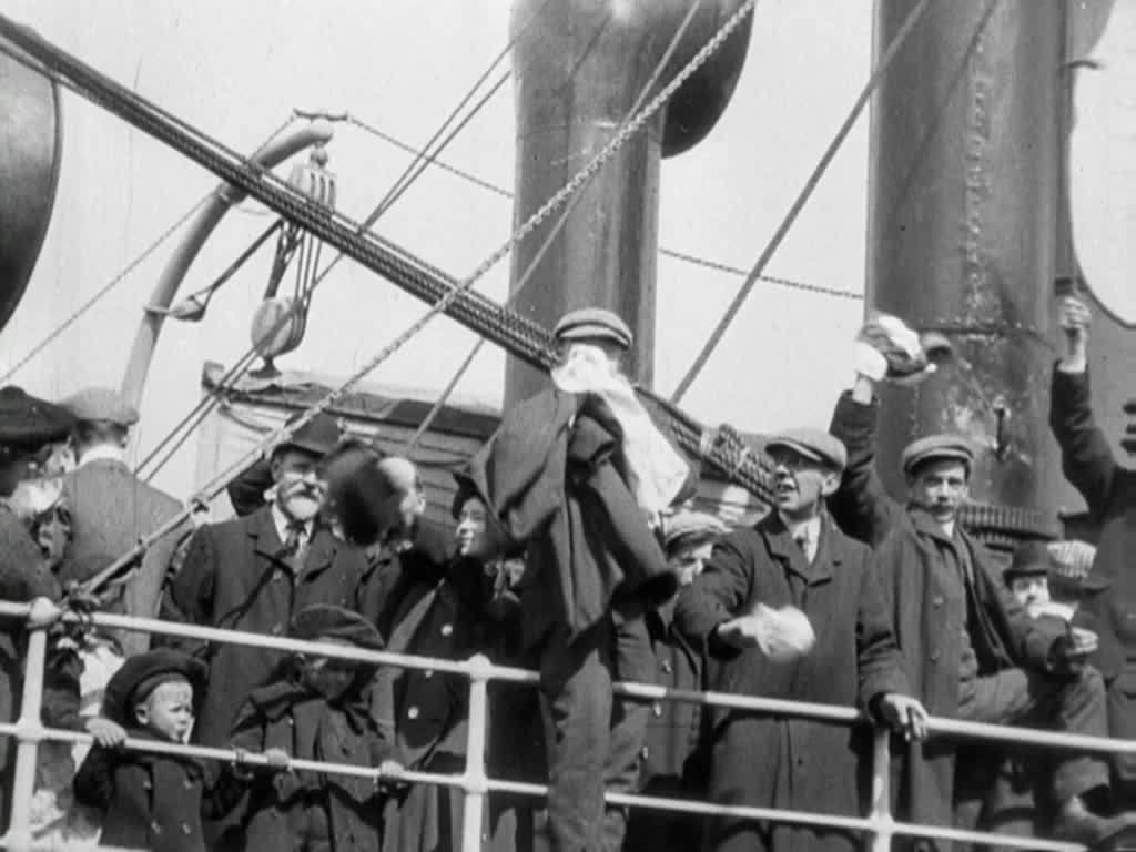 Thousands gather to see off the SS Mongolian on its way to Canada.