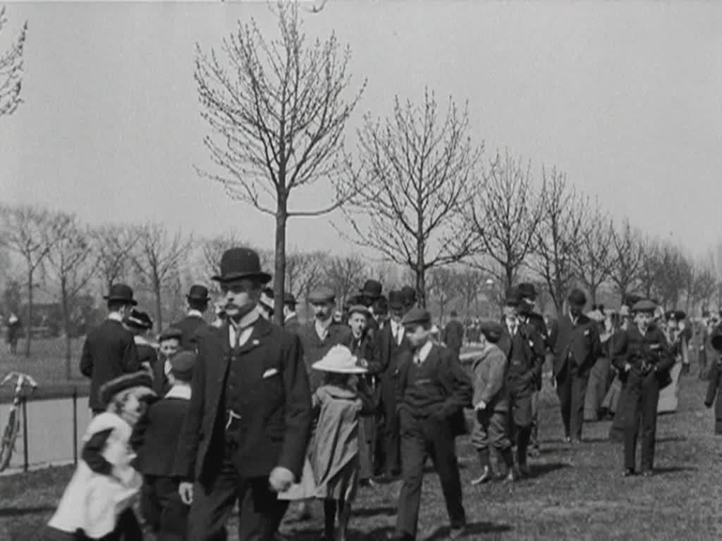 A grand day out in Edwardian Hull.